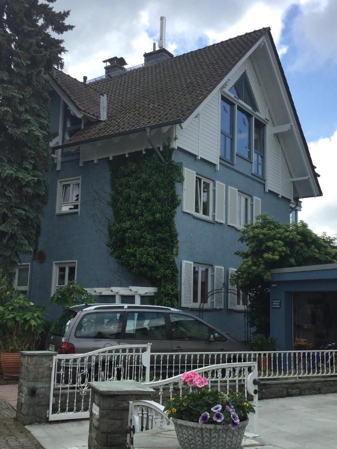 Blaues Haus Apartment Niederdorfelden Luaran gambar