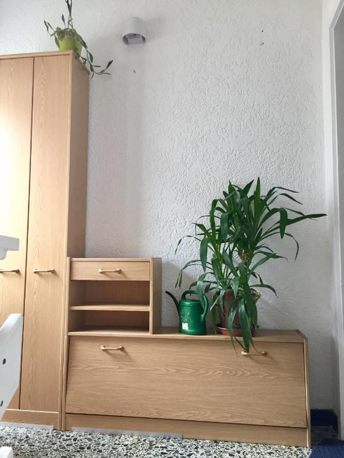 Blaues Haus Apartment Niederdorfelden Luaran gambar